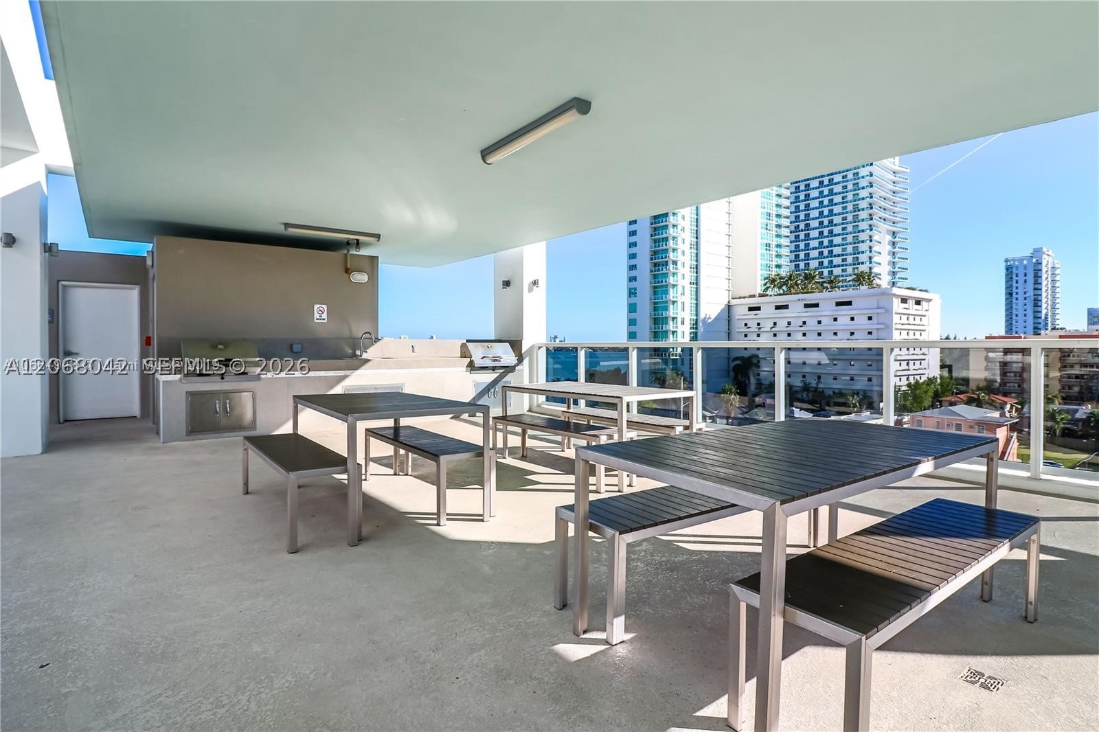 image Bay House18