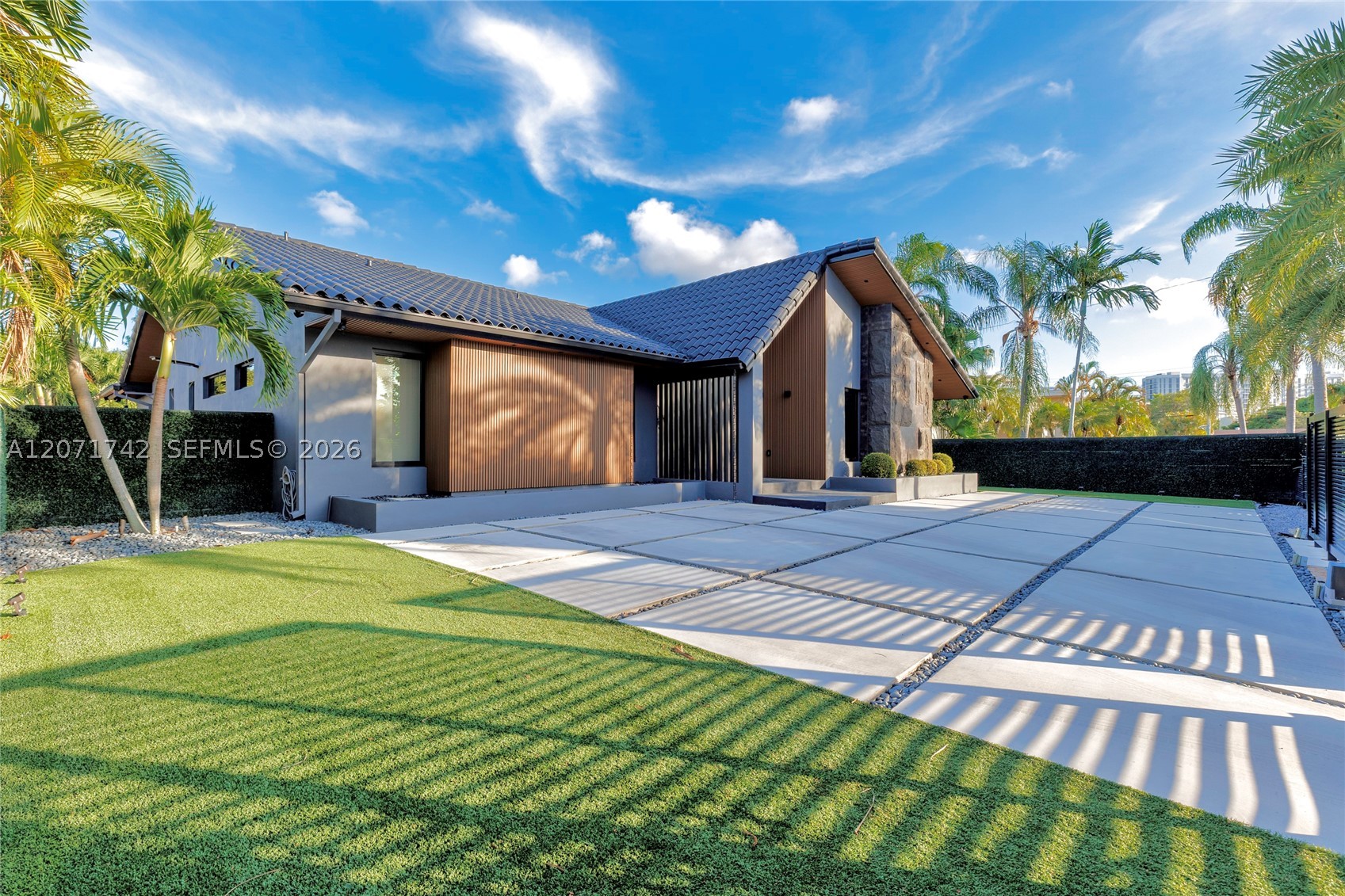11620 NE 20th Dr North Miami, FL 33181