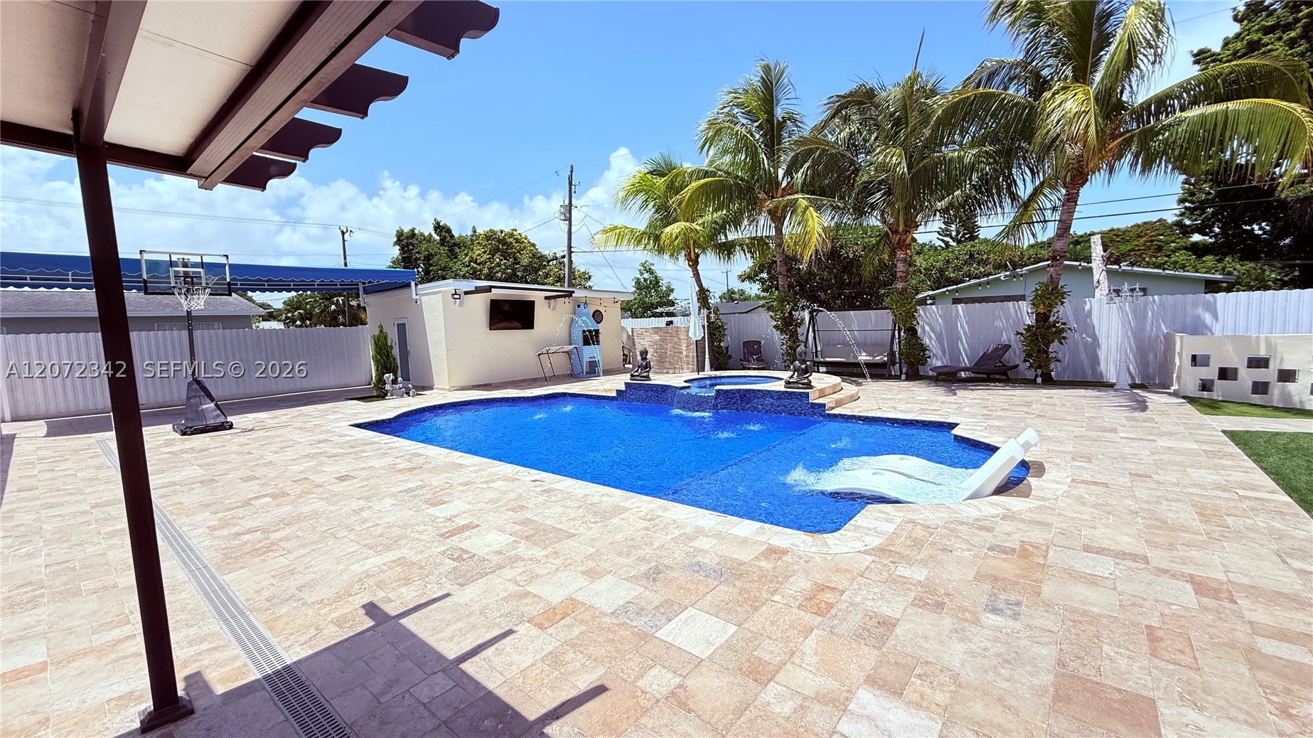 9601 SW 183rd St Palmetto Bay, FL 33157