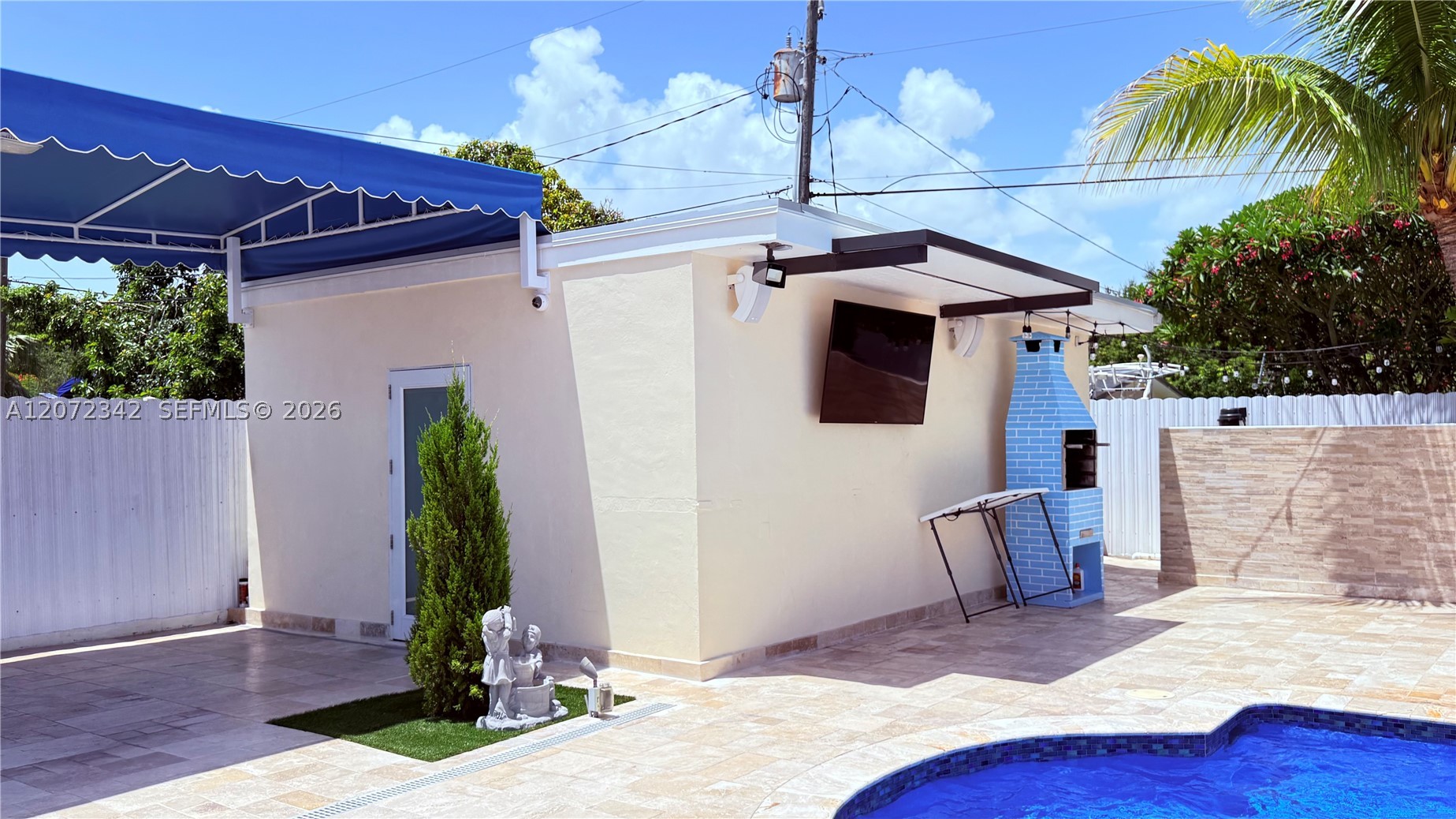 9601 SW 183rd St Palmetto Bay, FL 33157