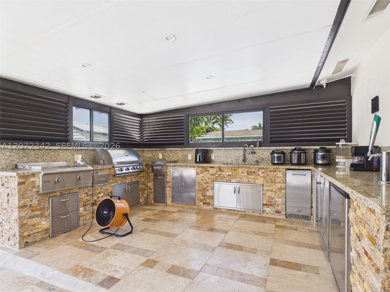 9601 SW 183rd St Palmetto Bay, FL 33157