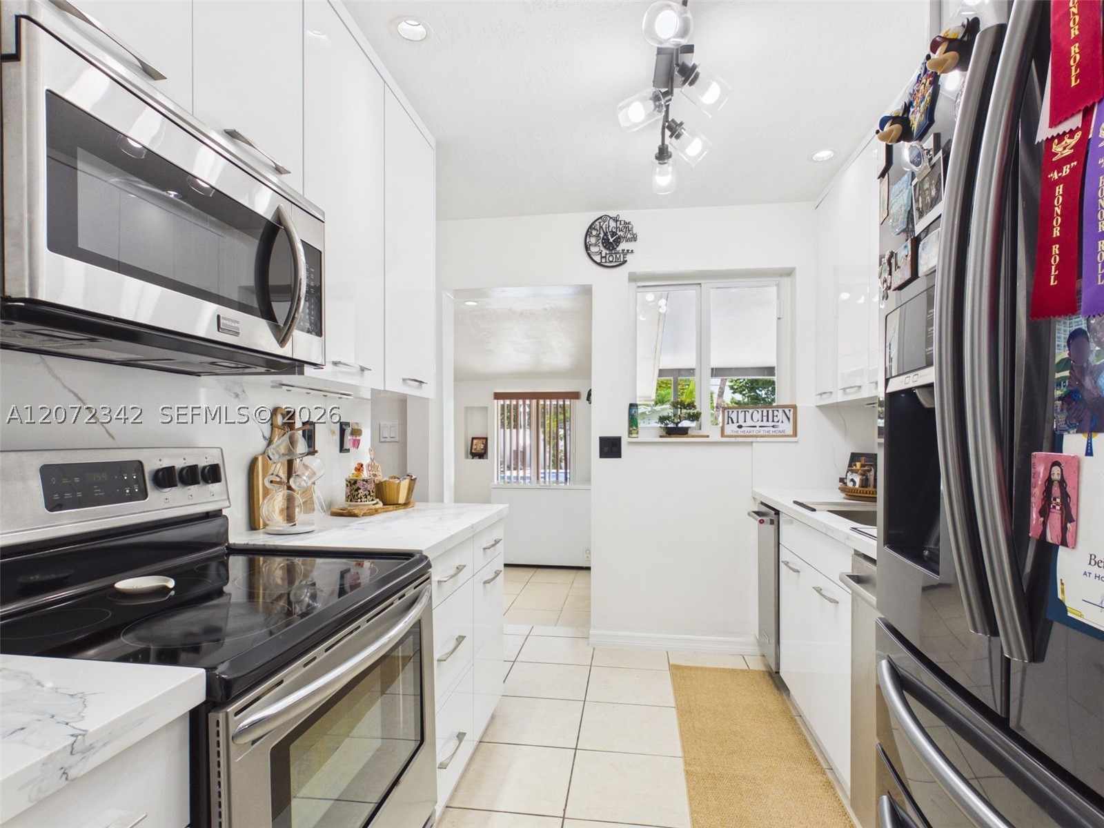 9601 SW 183rd St Palmetto Bay, FL 33157