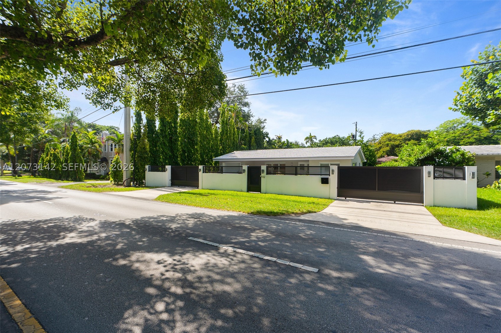 932 Bird Rd Coral Gables, FL 33146