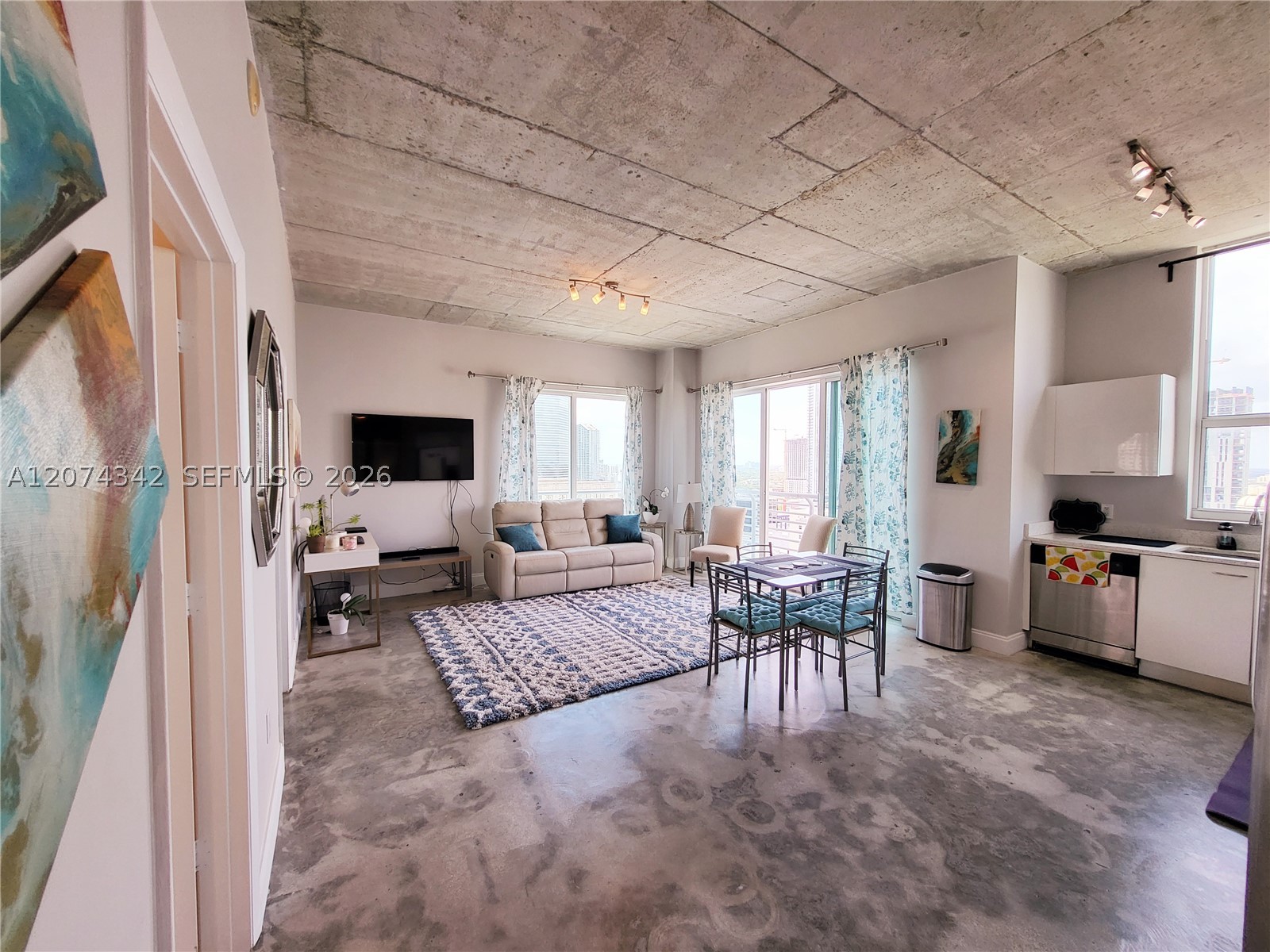 image The Loft 211