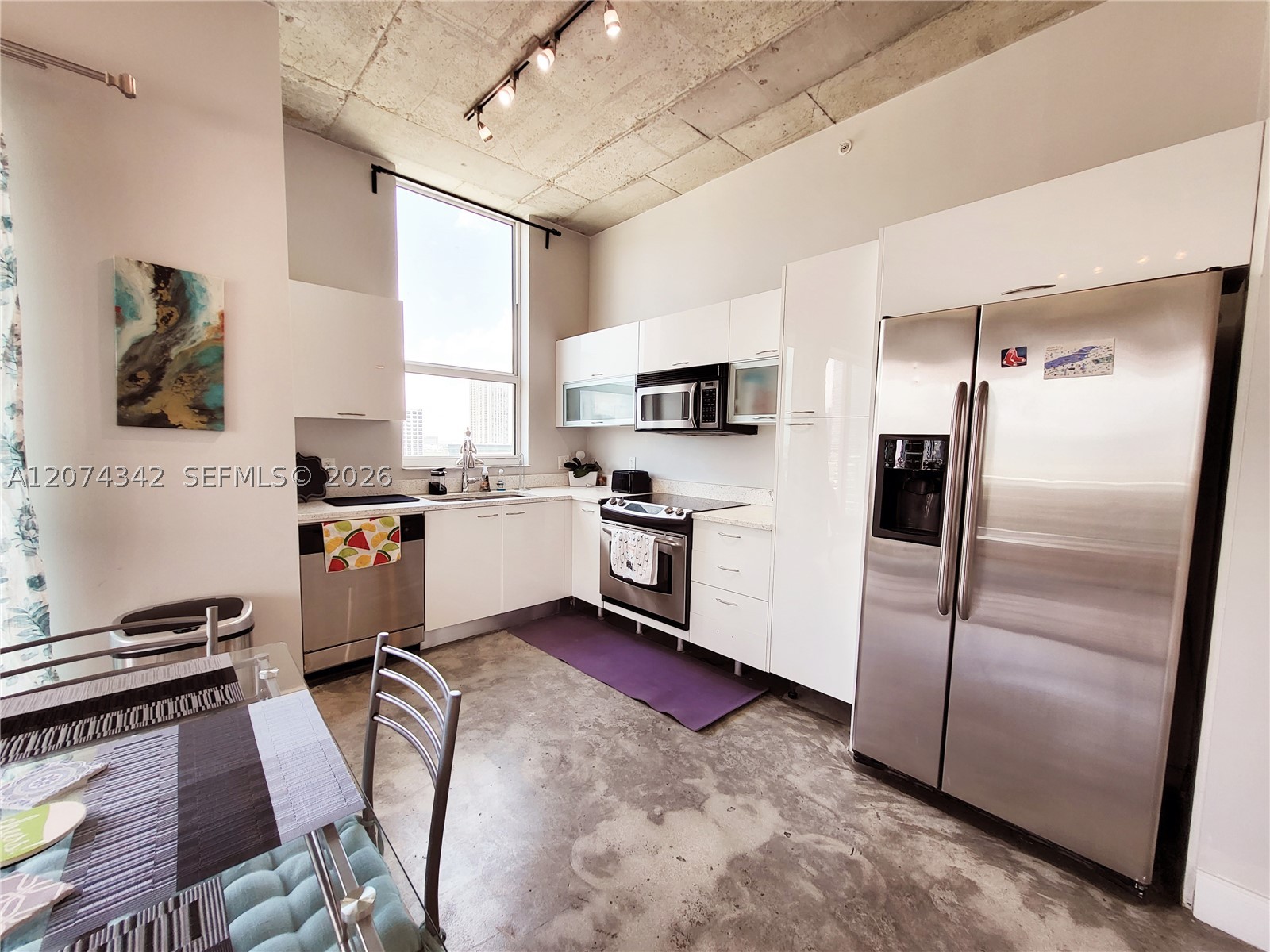 image The Loft 214