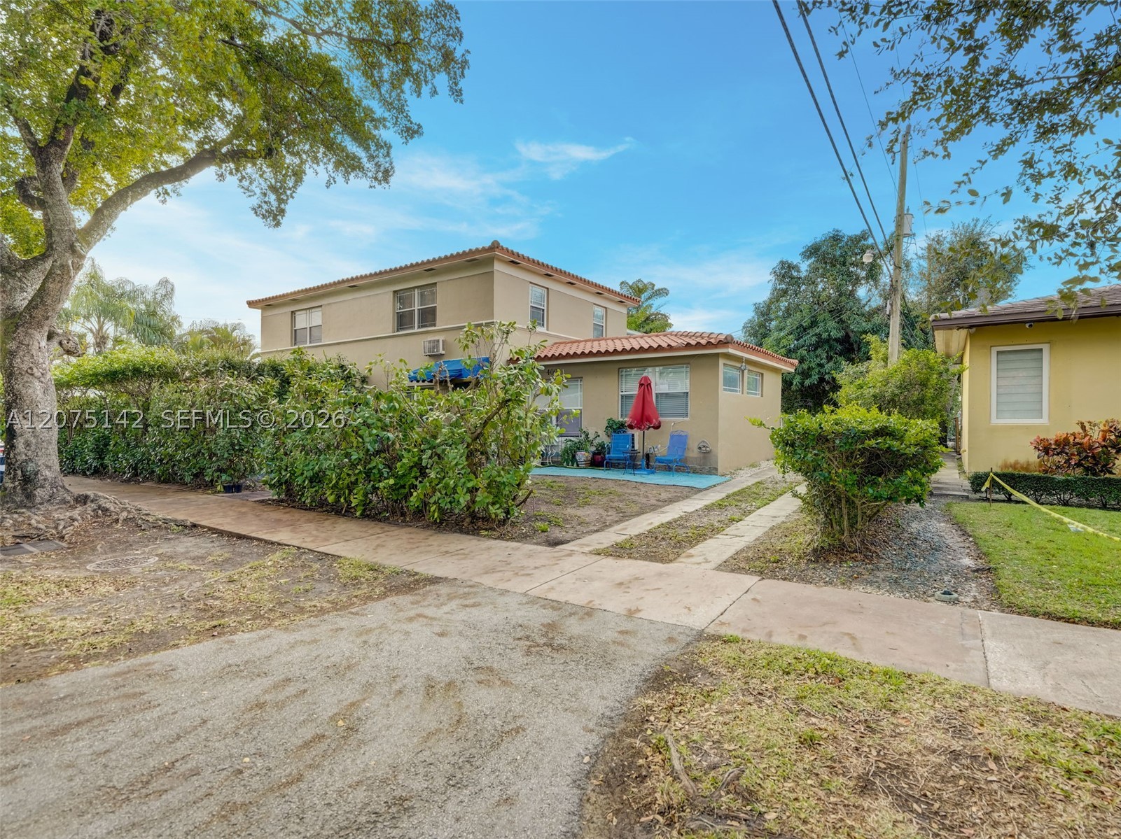 400 Cadima Ave