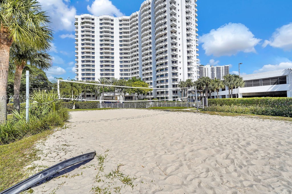 3300 NE 191st St #LP03 Aventura, FL 33180