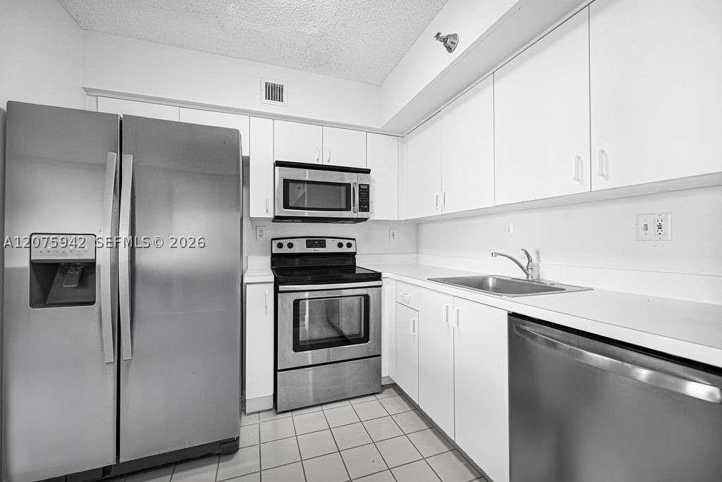 3300 NE 191st St #LP03 Aventura, FL 33180