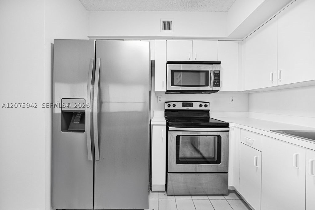 3300 NE 191st St #LP03 Aventura, FL 33180