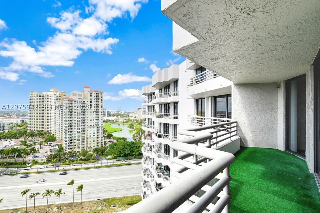 3300 NE 191st St #LP03 Aventura, FL 33180