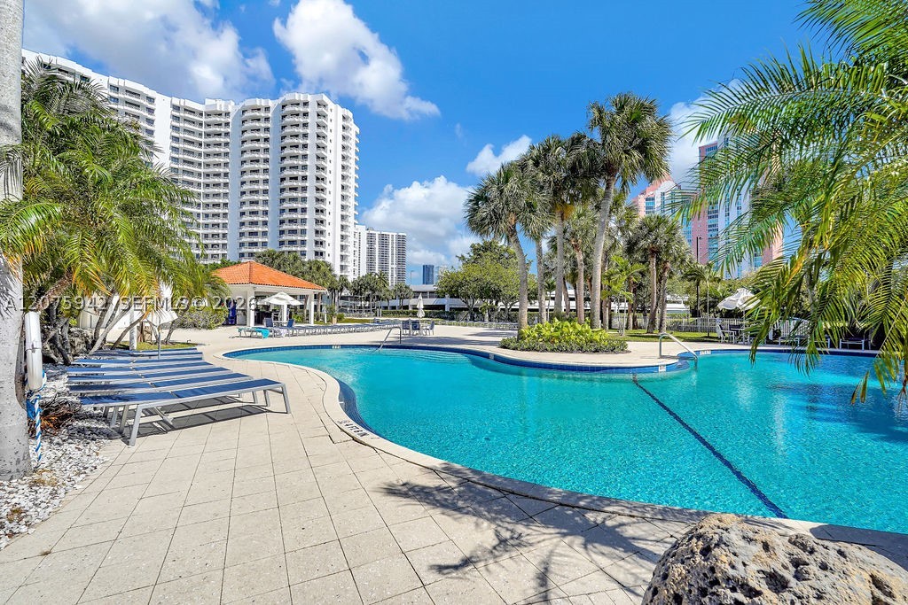 3300 NE 191st St #LP03 Aventura, FL 33180
