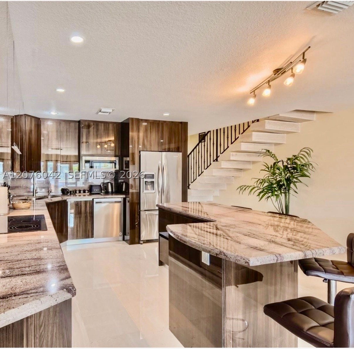 3864 NE 167th St #5 North Miami Beach, FL 33160
