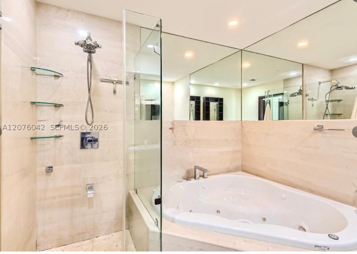 3864 NE 167th St #5 North Miami Beach, FL 33160
