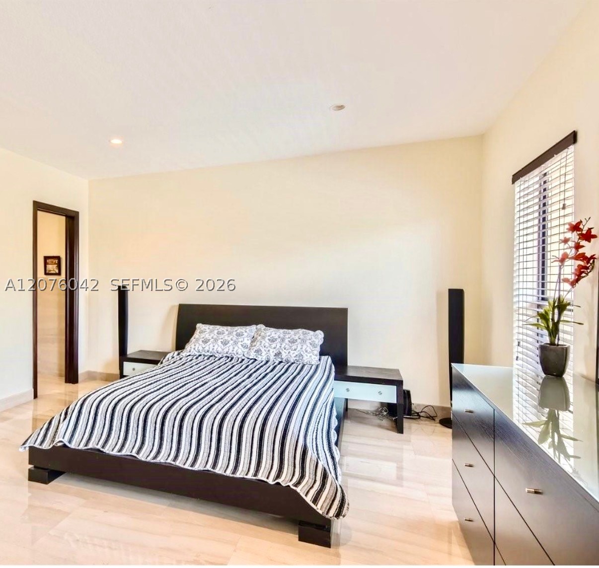 3864 NE 167th St #5 North Miami Beach, FL 33160