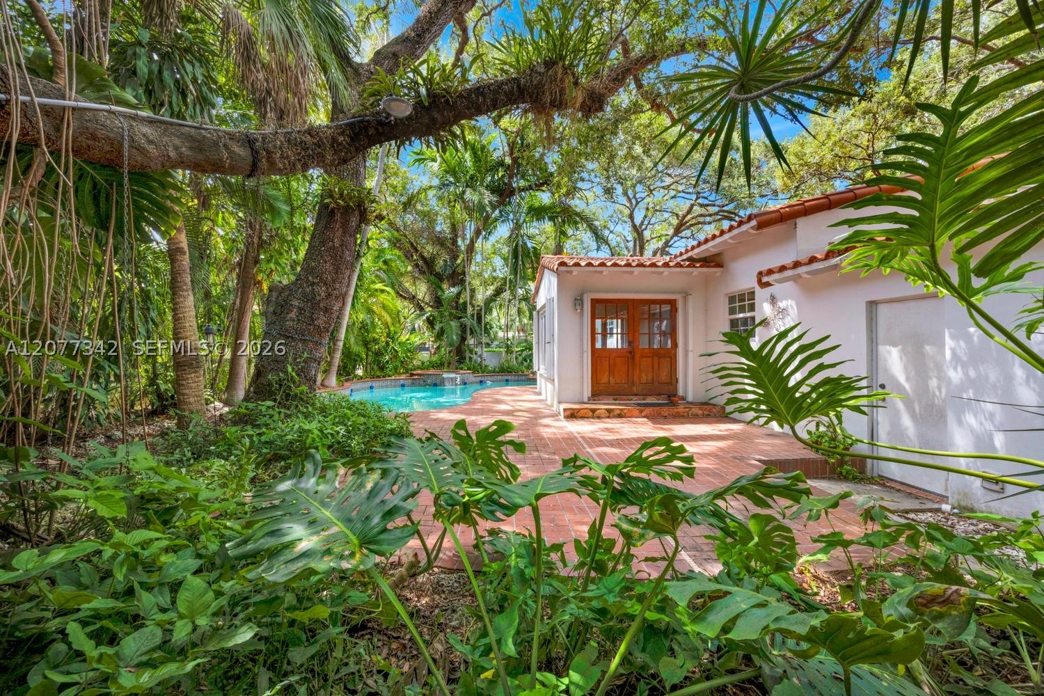 5111 Maggiore St Coral Gables, FL 33146