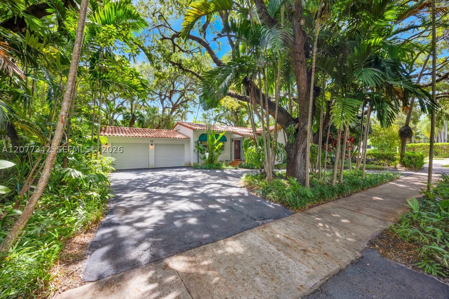 5111 Maggiore St Coral Gables, FL 33146