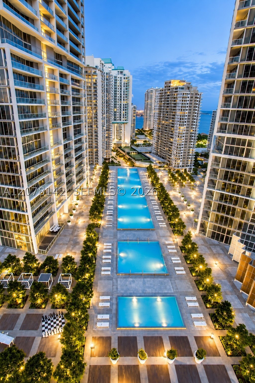 image Icon Brickell I8