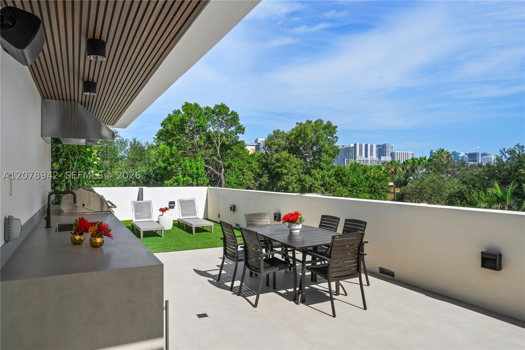 3910 NW 3rd Ave Miami, FL 33127
