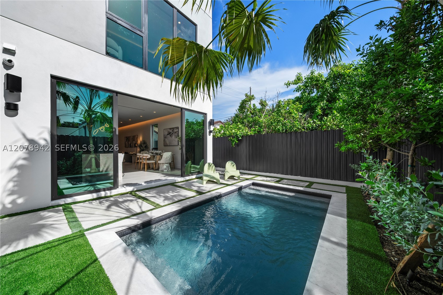 3910 NW 3rd Ave Miami, FL 33127