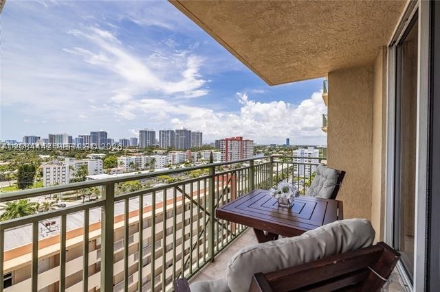 image 2080 Ocean Drive2
