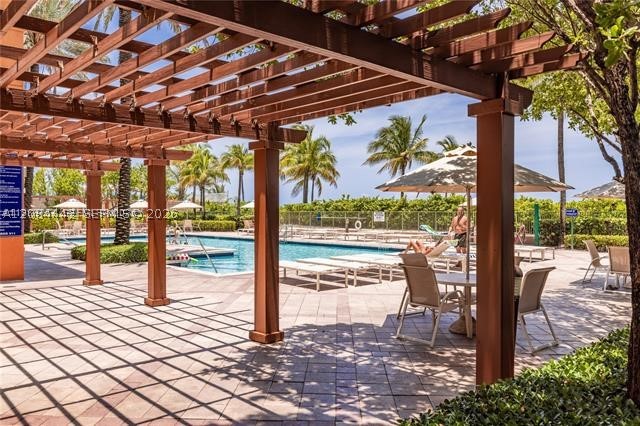 image 2080 Ocean Drive33
