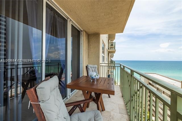 image 2080 Ocean Drive3