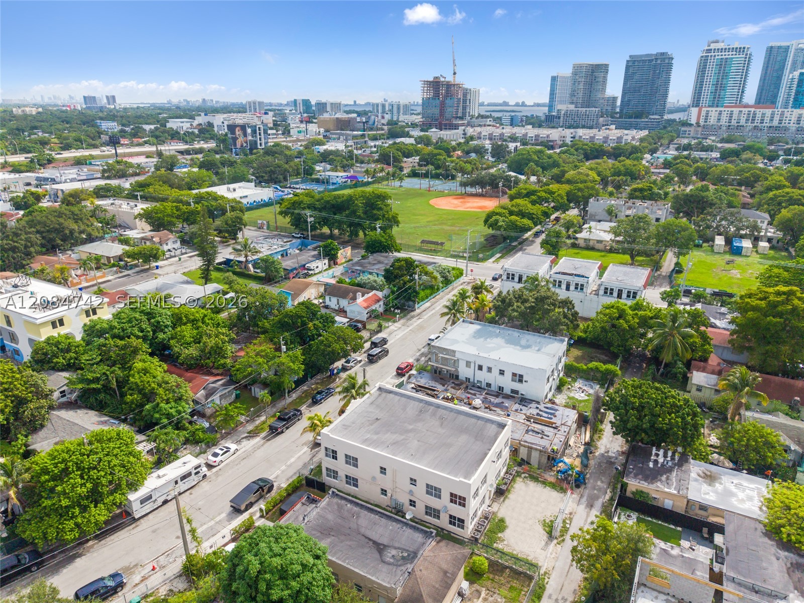 244 NW 34th St Miami, FL 33127