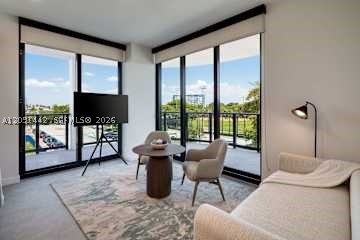 580 72th St #201