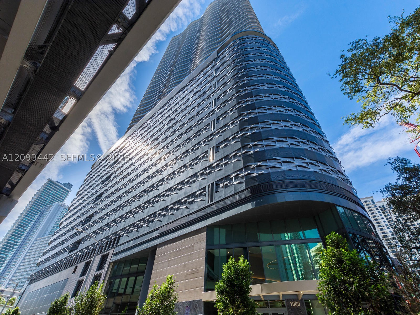 1000 Brickell Plz #4104