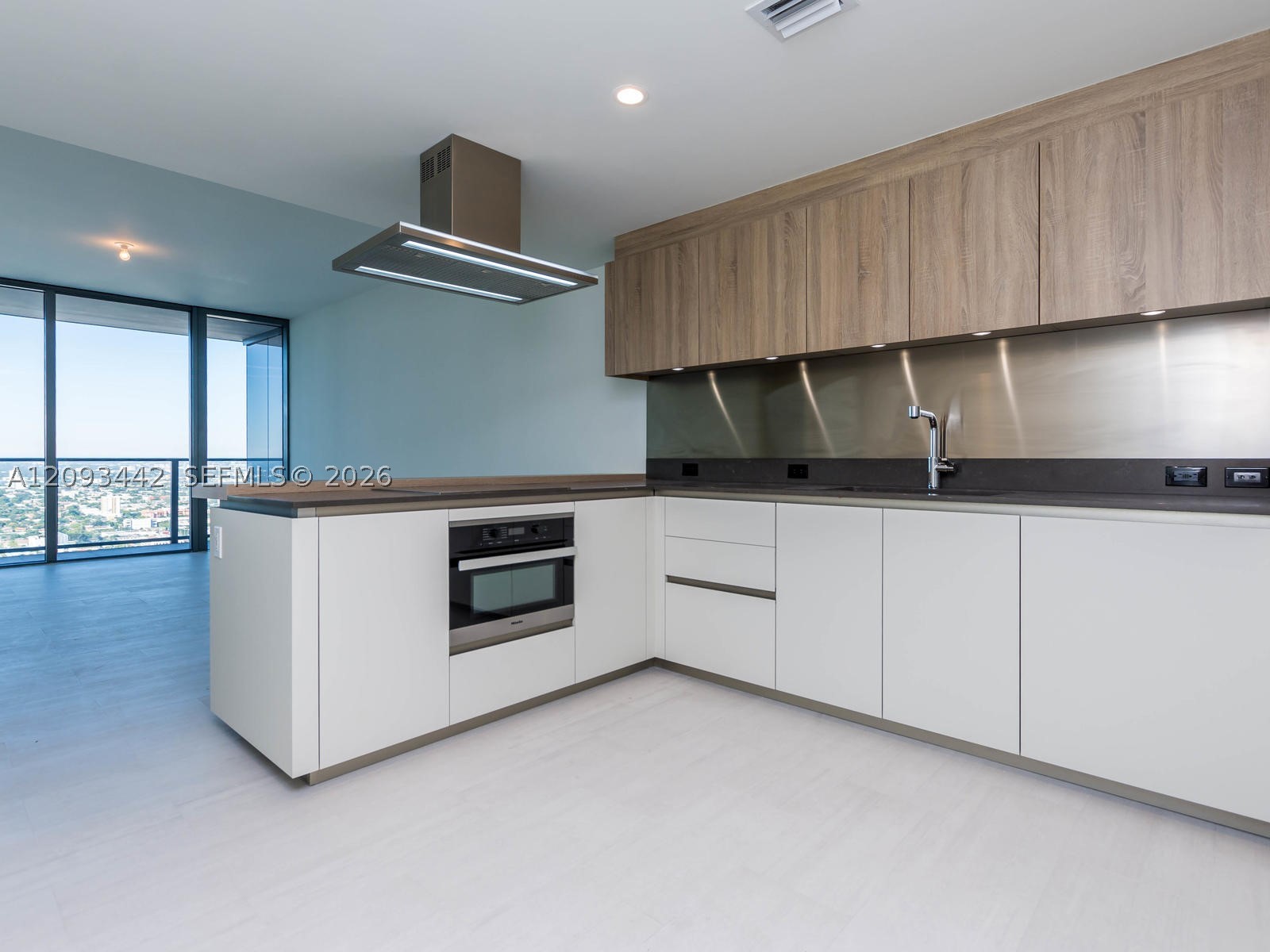 image Brickell Flatiron15