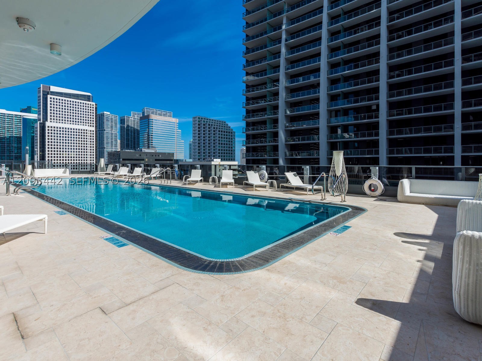 image Brickell Flatiron41