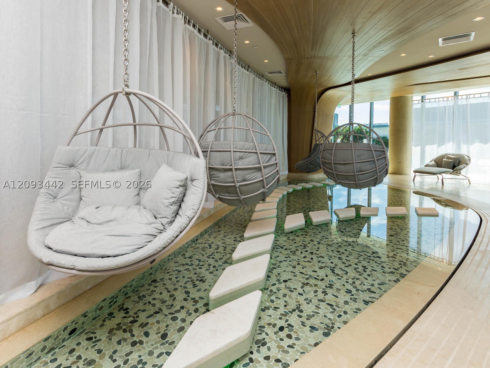 image Brickell Flatiron49