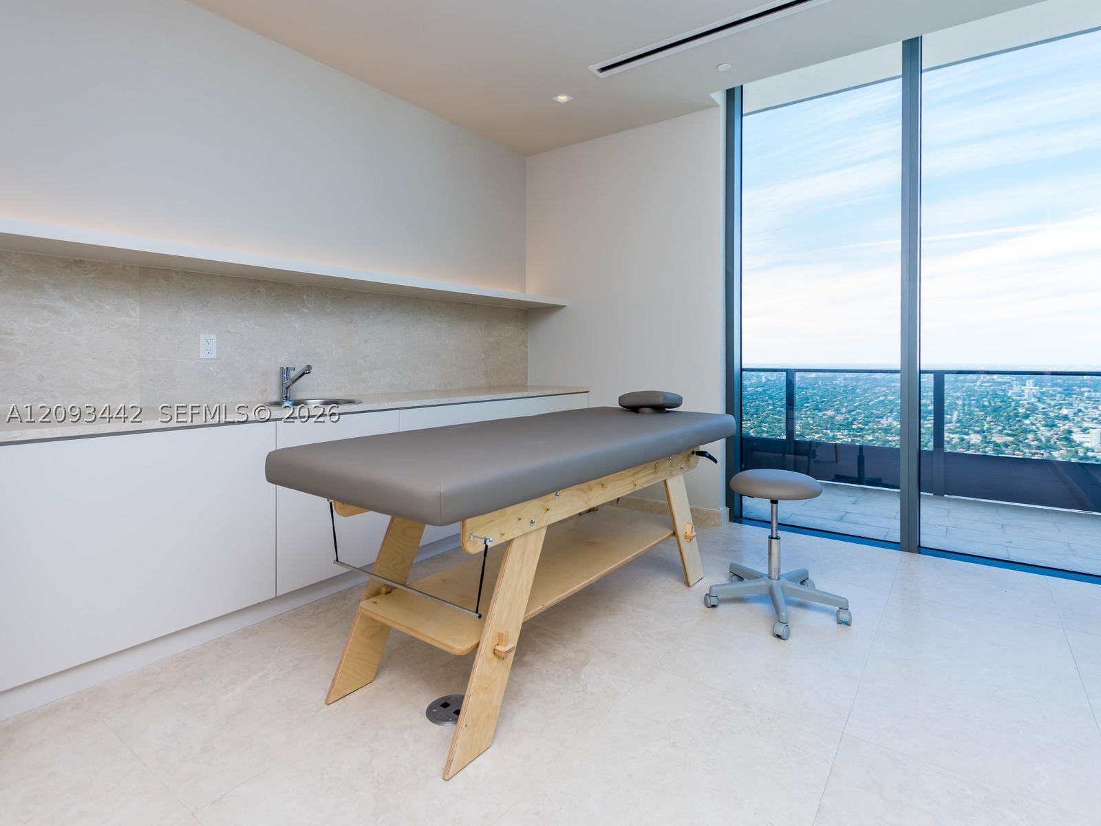 image Brickell Flatiron50