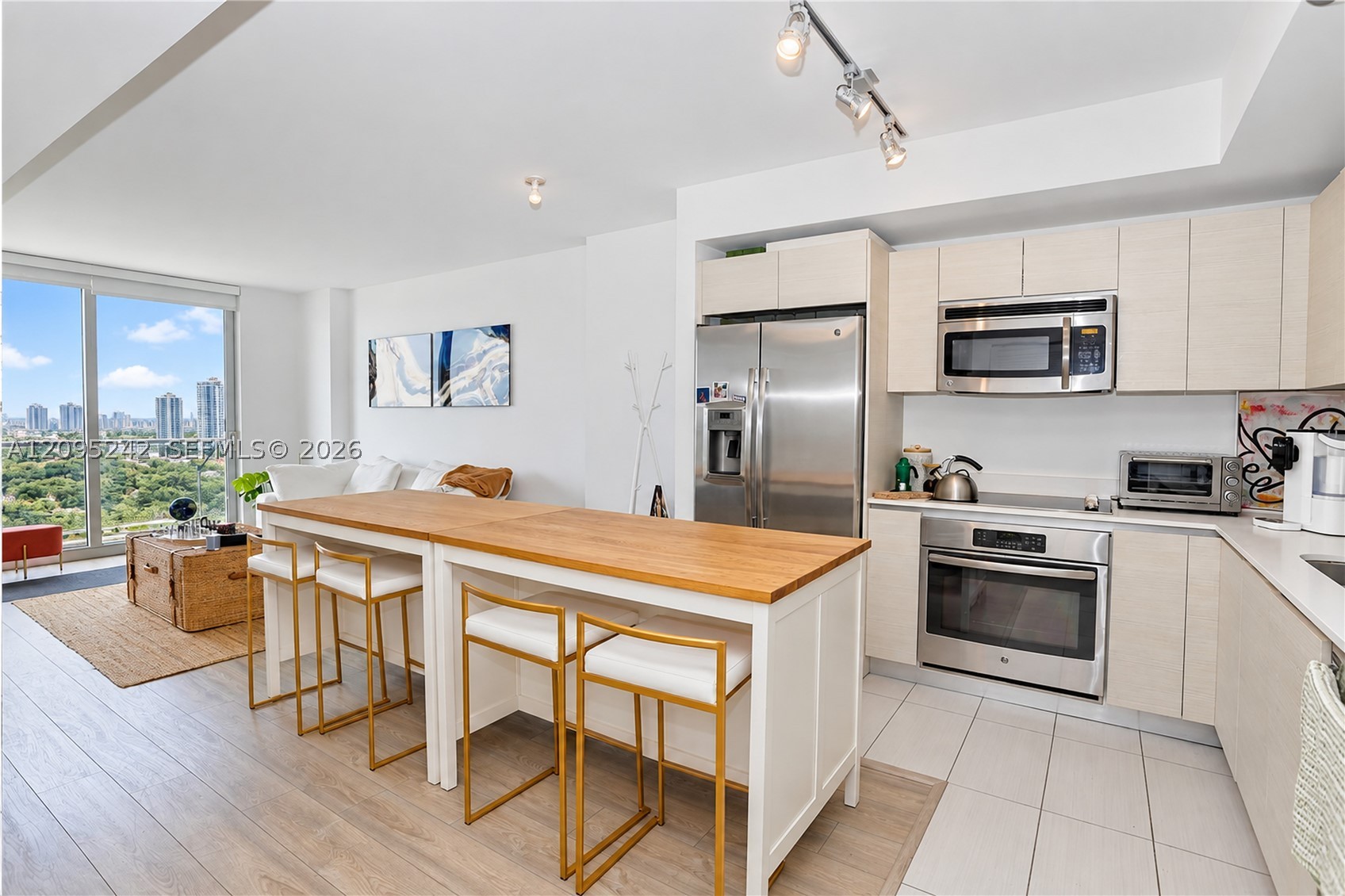 4250 Biscayne Blvd #1512
