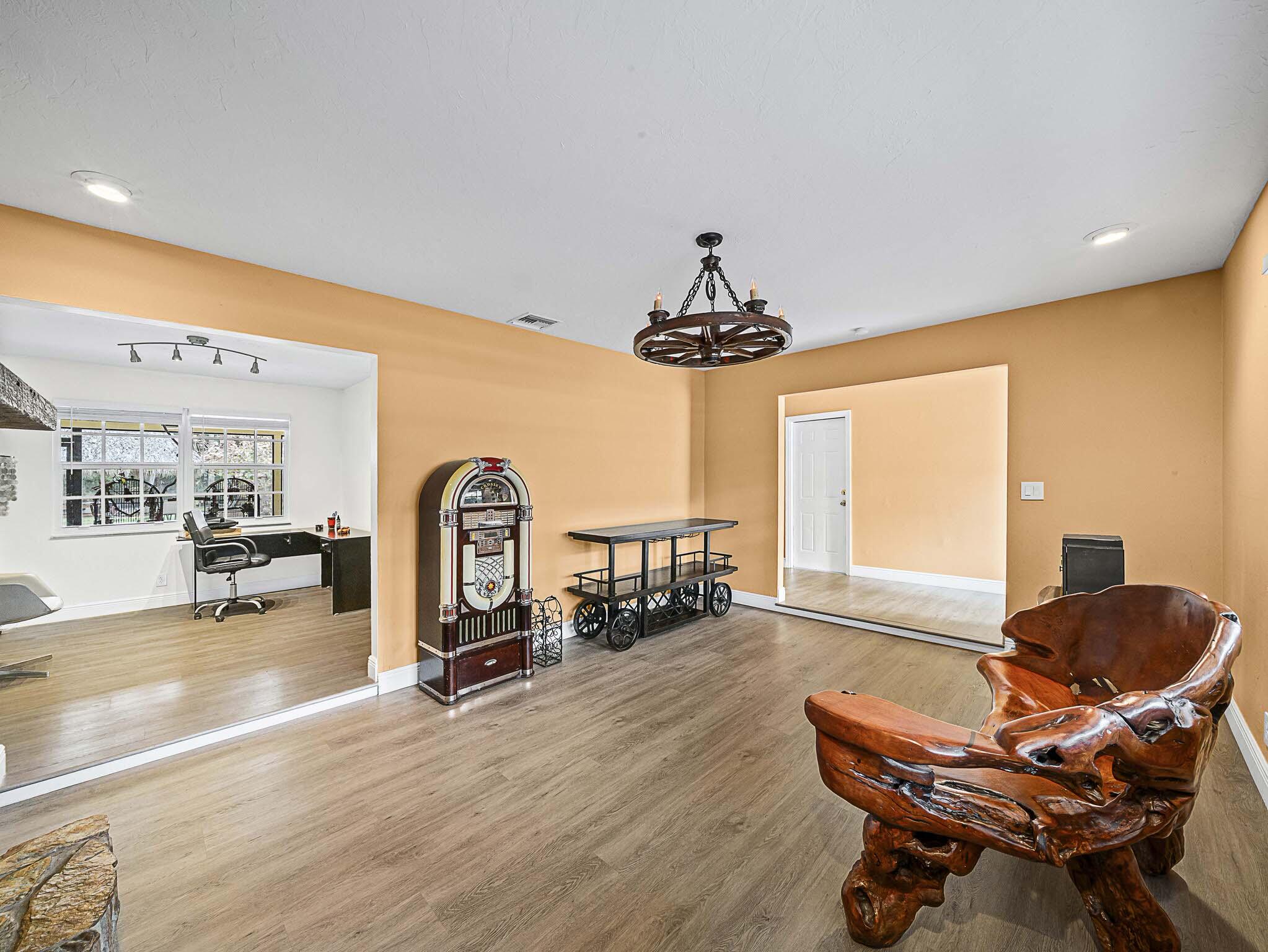 12152 188th Jupiter, FL 33478