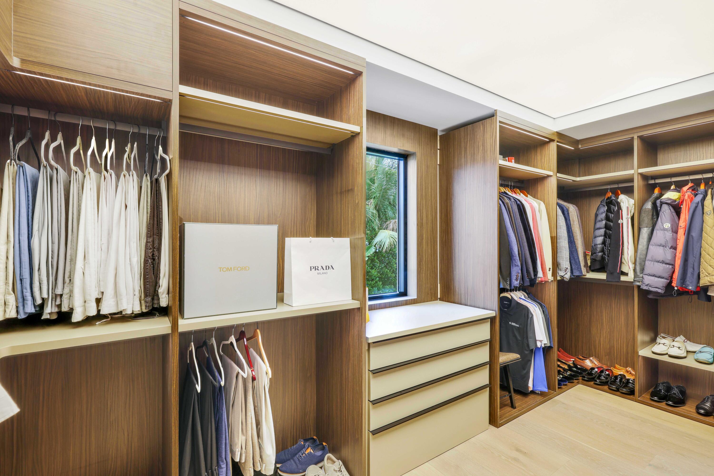 237 Elwa West Palm Beach, FL 33405