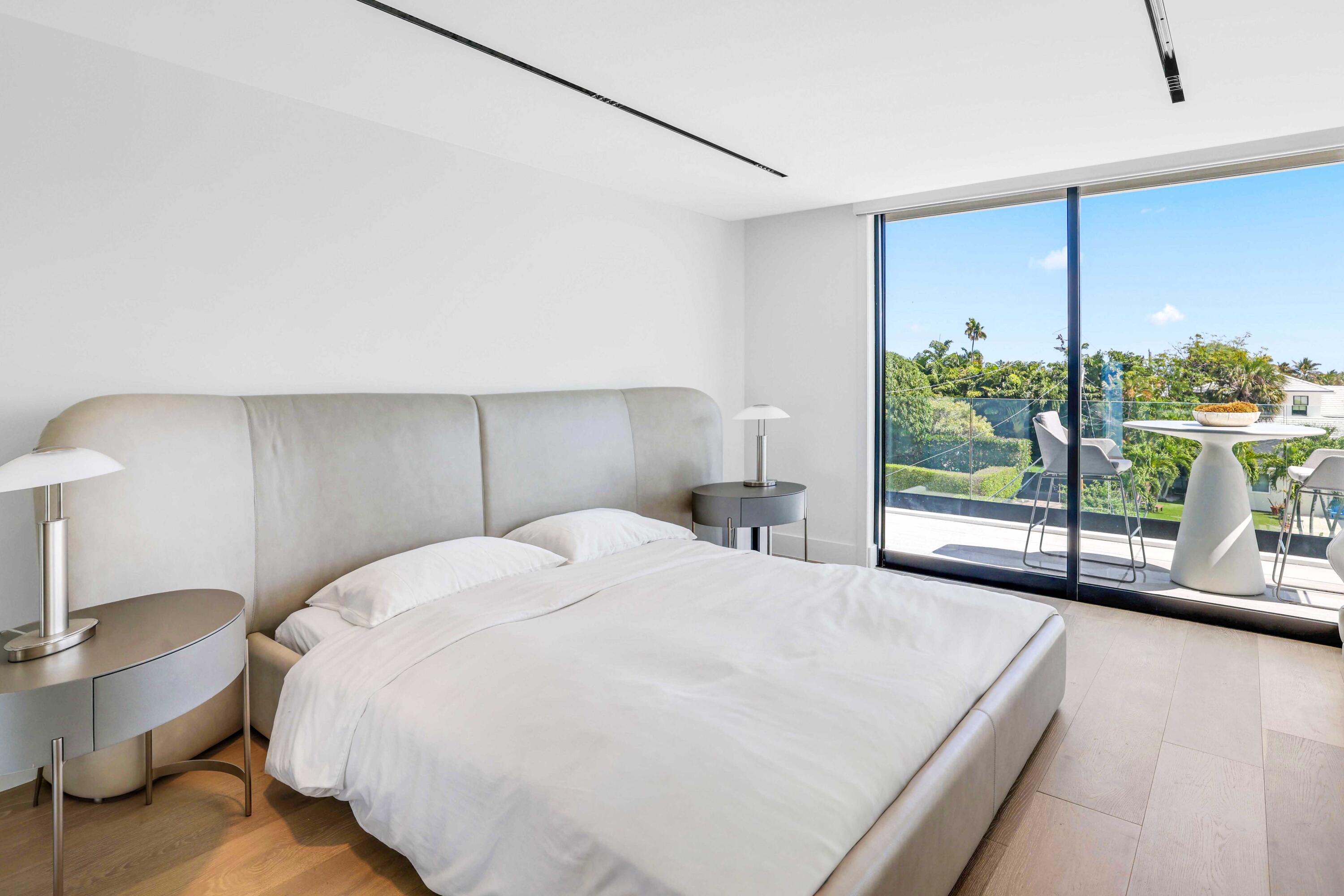 237 Elwa West Palm Beach, FL 33405