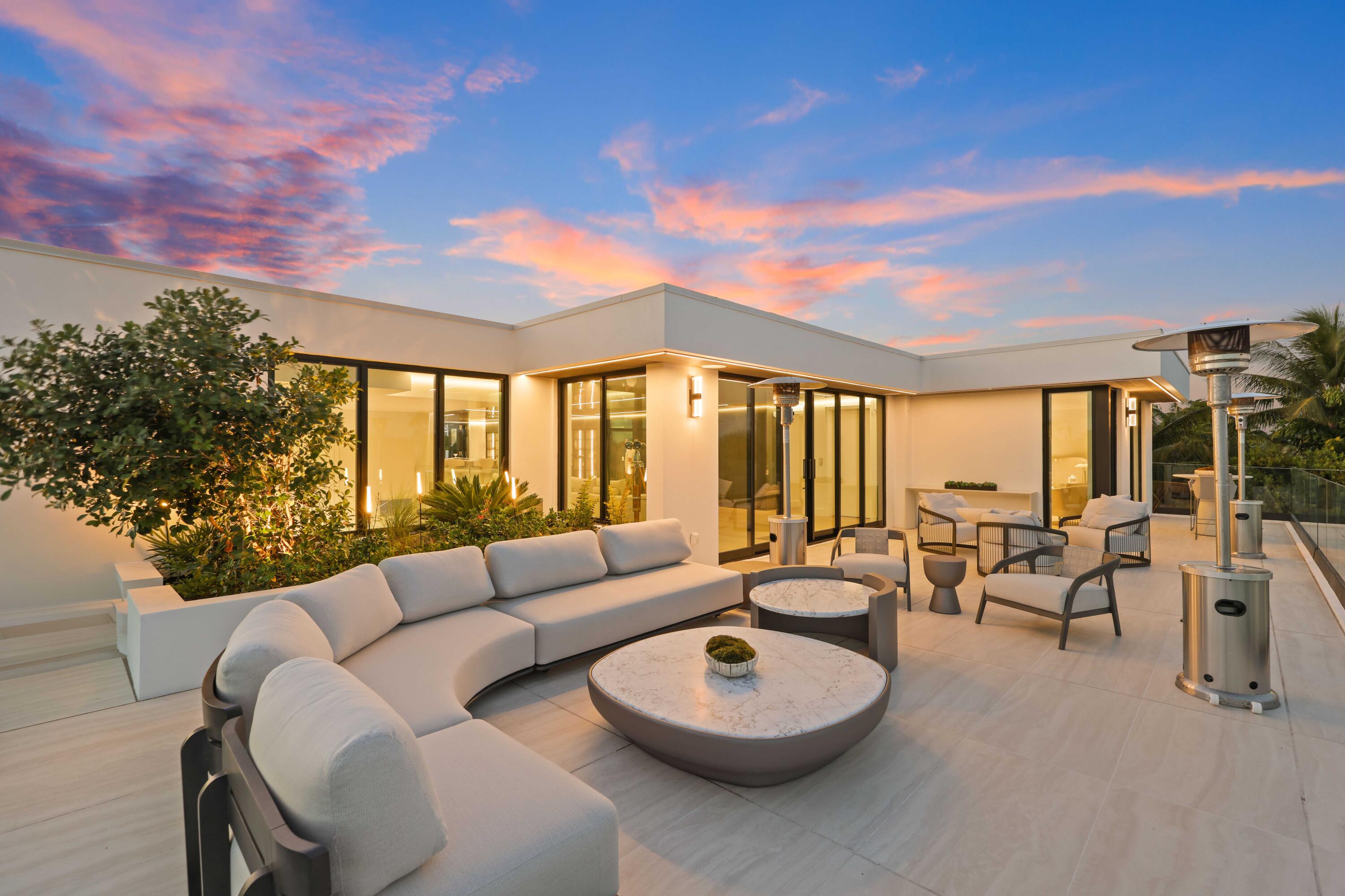 237 Elwa West Palm Beach, FL 33405