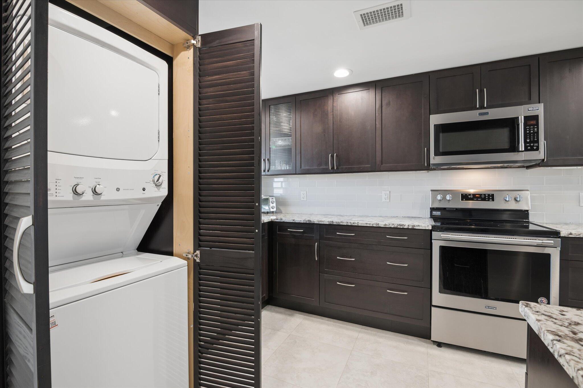 511 Bayshore #802 Fort Lauderdale, FL 33304