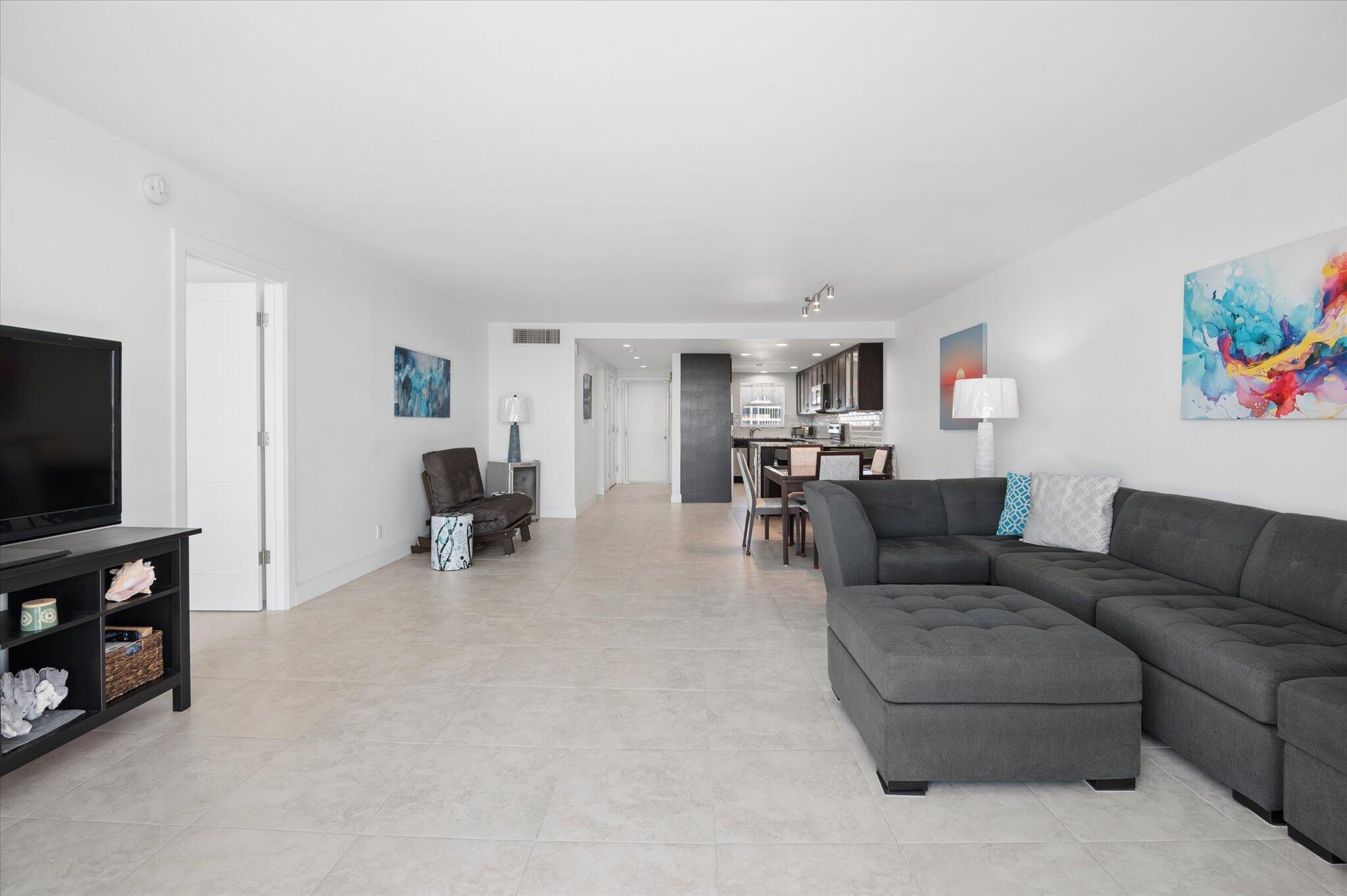 511 Bayshore #802 Fort Lauderdale, FL 33304