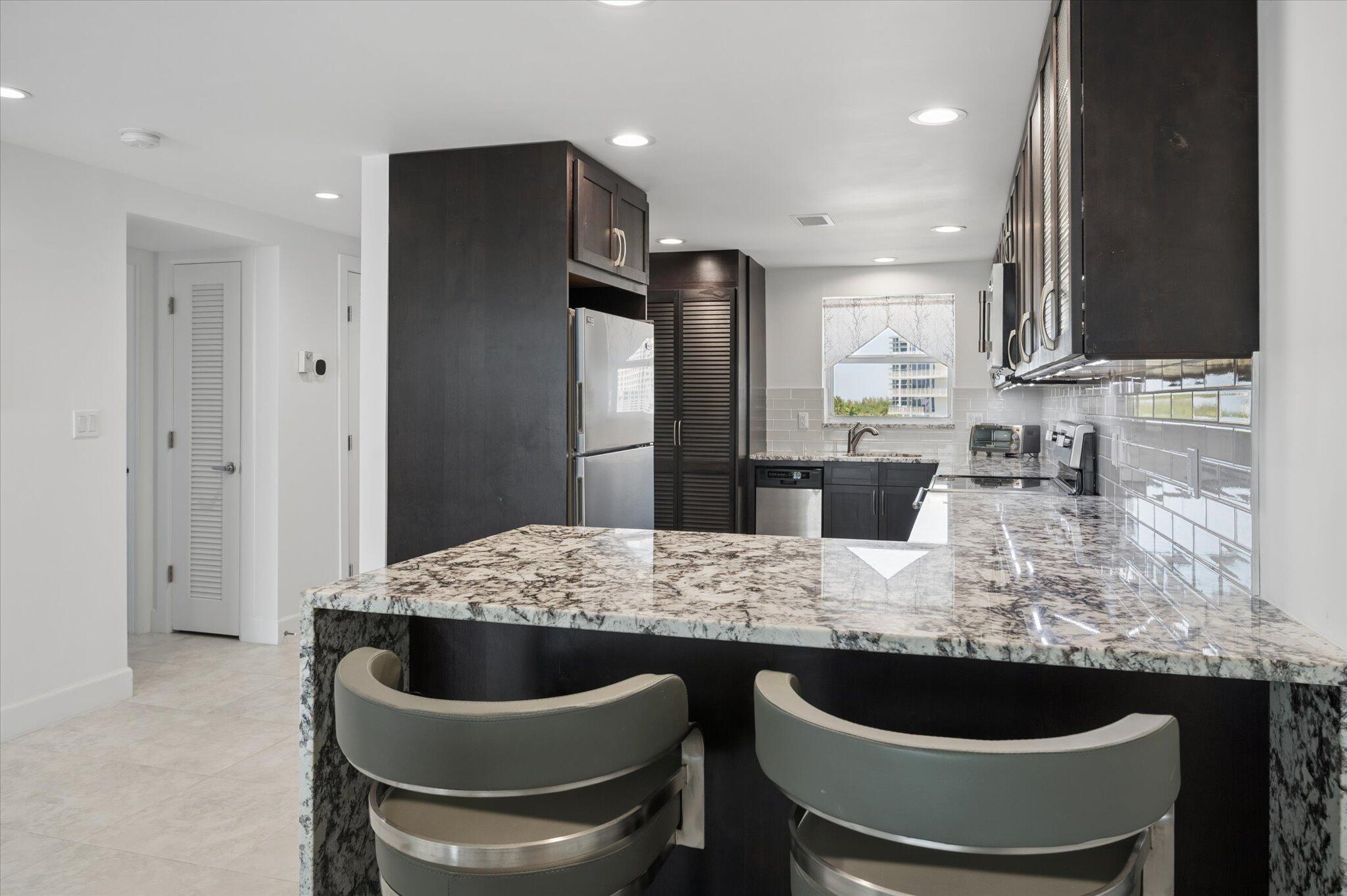 511 Bayshore #802 Fort Lauderdale, FL 33304