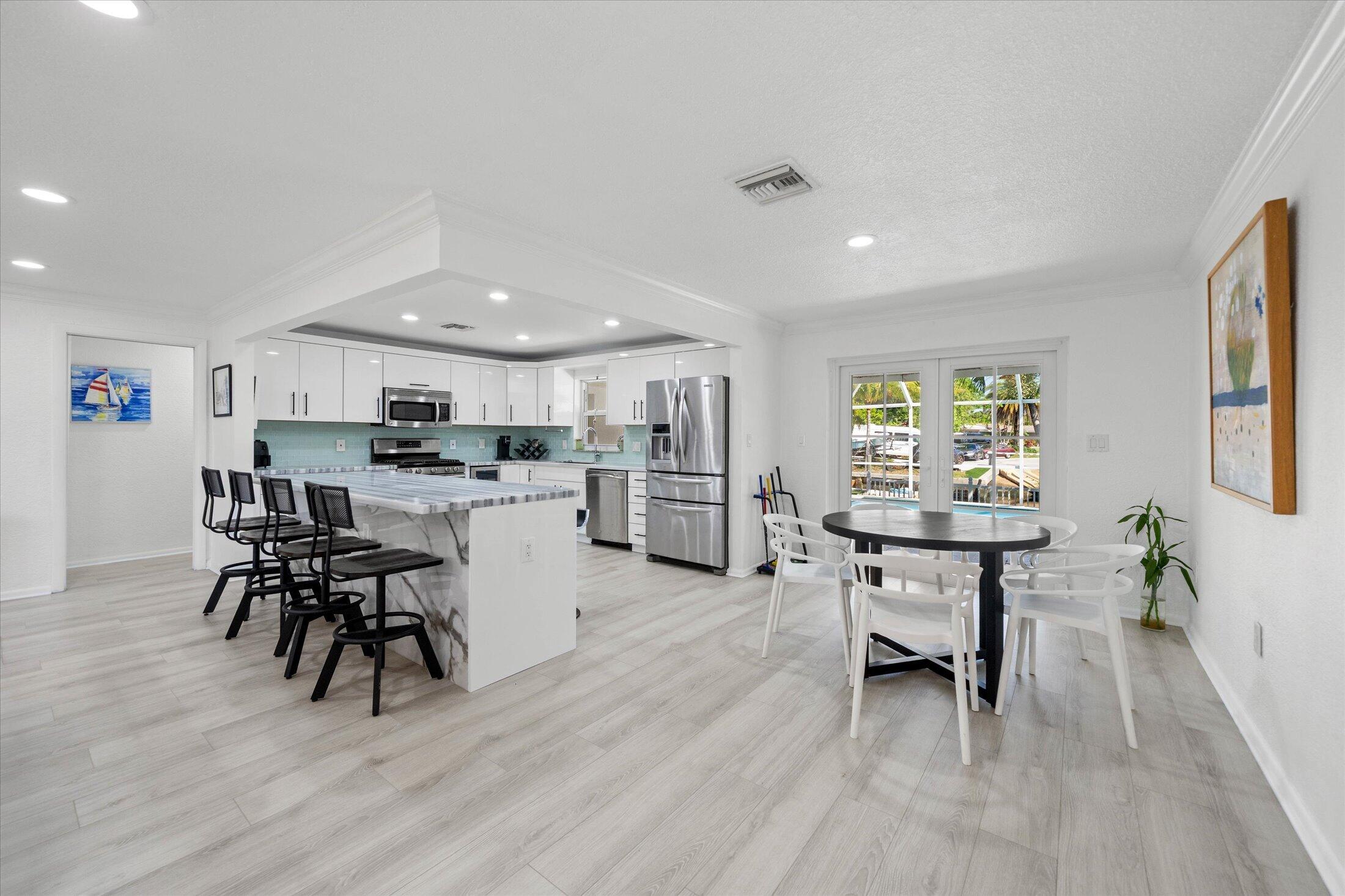 421 SW 18th Pompano Beach, FL 33060