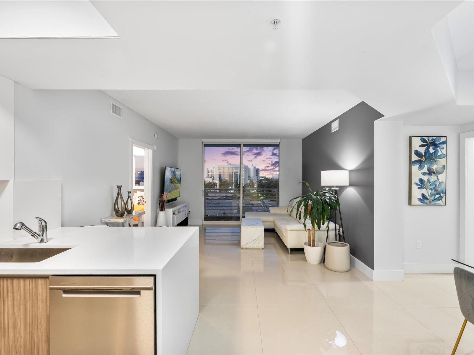 image The Venture at Aventura1