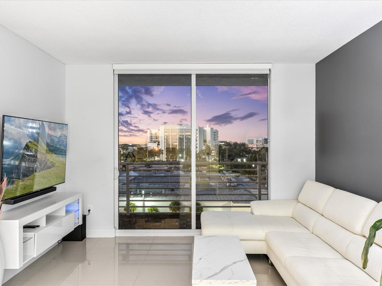 image The Venture at Aventura5