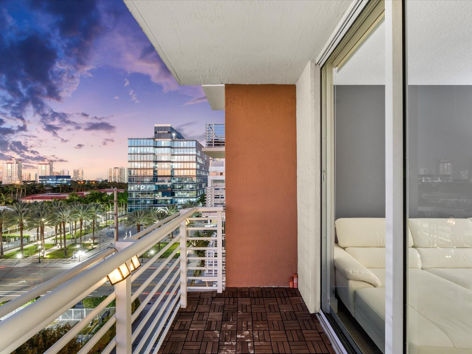 image The Venture at Aventura6