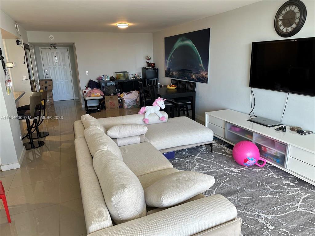 200 Leslie #1128 Hallandale Beach, FL 33009