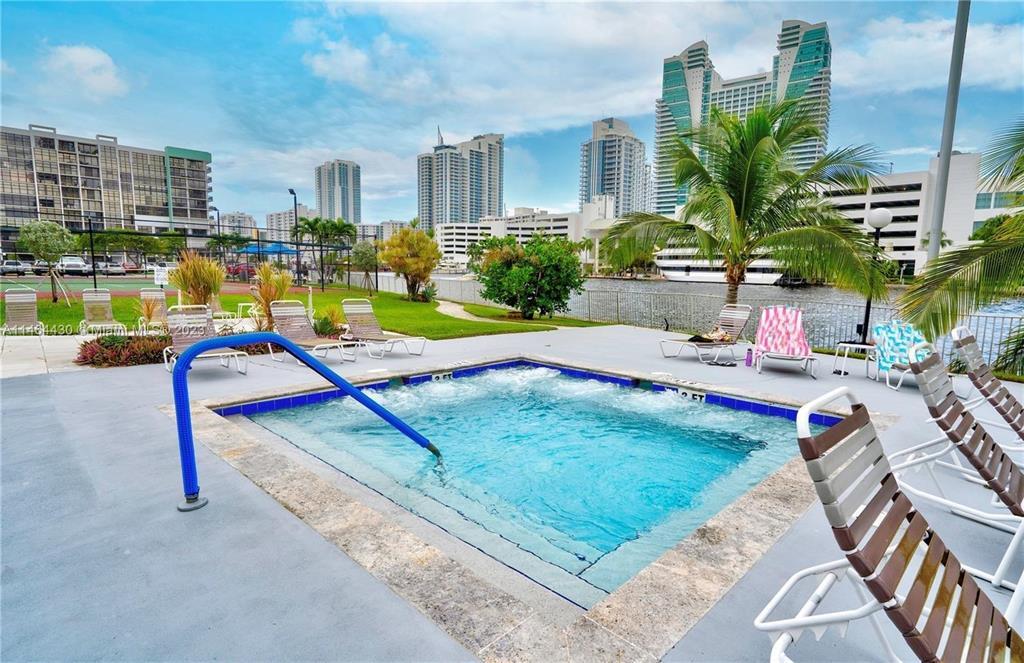 200 Leslie #1128 Hallandale Beach, FL 33009