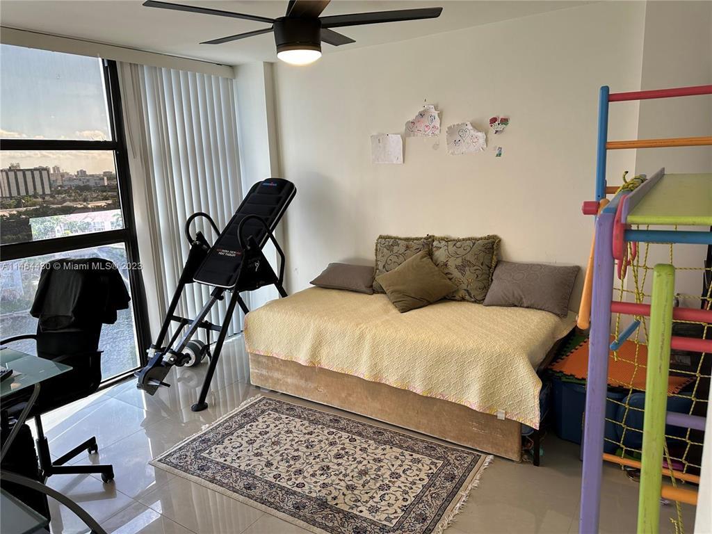 200 Leslie #1128 Hallandale Beach, FL 33009