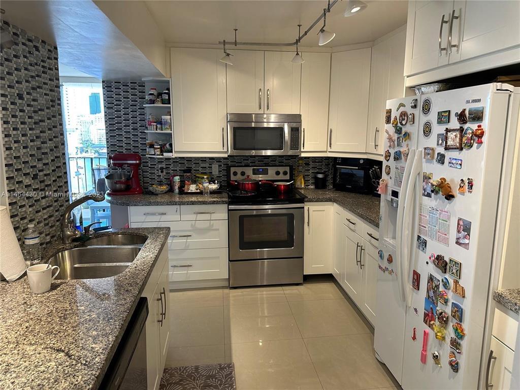 200 Leslie #1128 Hallandale Beach, FL 33009