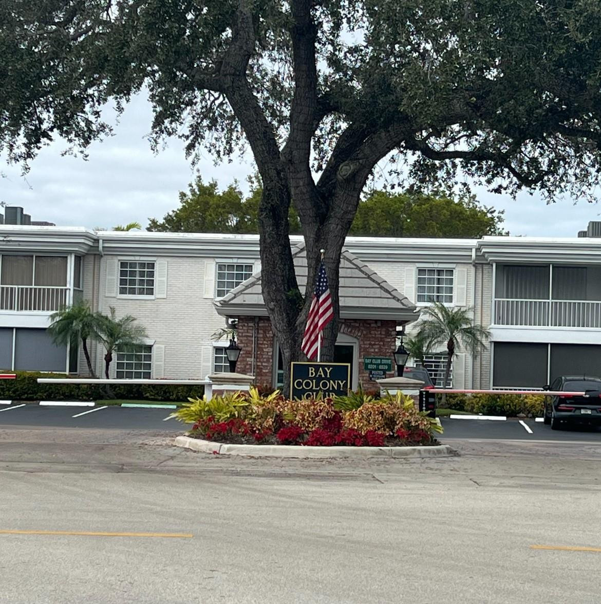 6447 Bay Clb #2